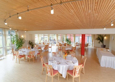 Hotel Restaurant Talblick | Heiraten im Grünen, Hochzeitslocation Bad Ditzenbach, Kontaktbild