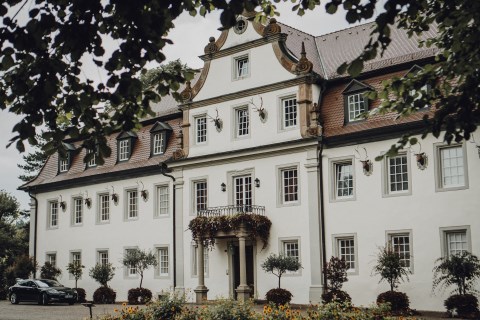 Wald- und Schlosshotel Friedrichsruhe, Hochzeitslocation Zweiflingen, Kontaktbild
