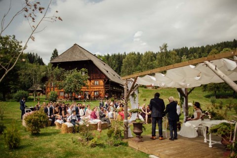 Henslerhof - original Schwarzwaldhof mitten im Grünen, Hochzeitslocation Hinterzarten, Kontaktbild